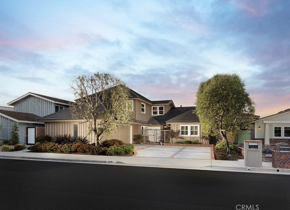 3581 Aquarius Dr, Huntington Beach, CA 92649-2502