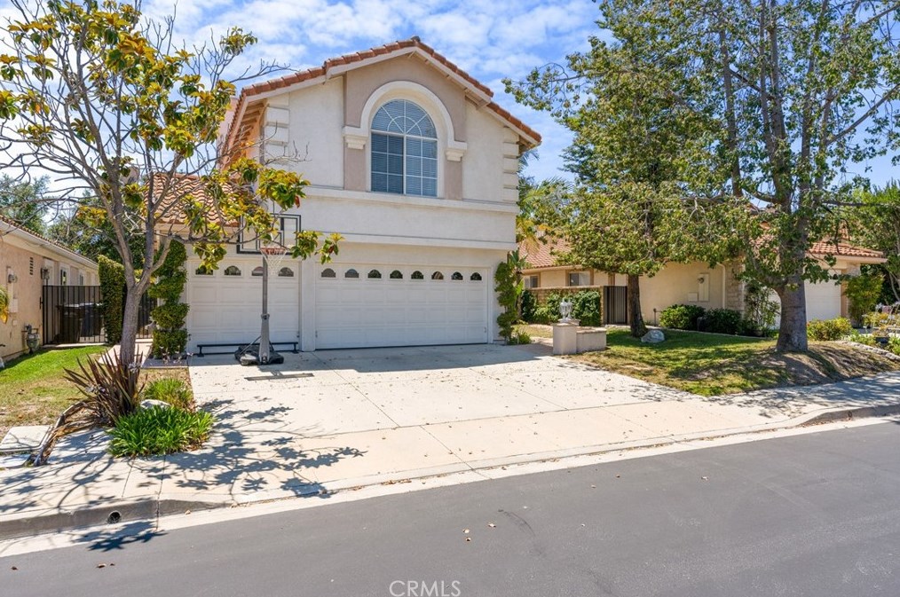 1692 Glider Ct, Thousand Oaks, CA 91320-6500