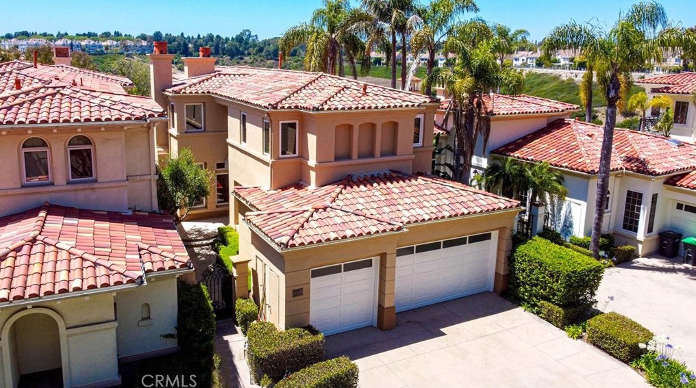 5 Monterey Pine Dr, Newport Beach, CA 92657