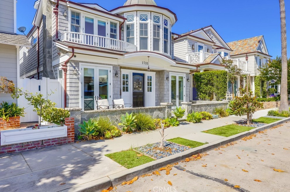 1733 Miramar Dr, Newport Beach, CA 92661