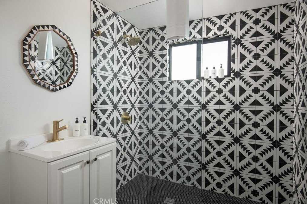 5725 Sunfair Rd, Joshua Tree CA  92252 exterior