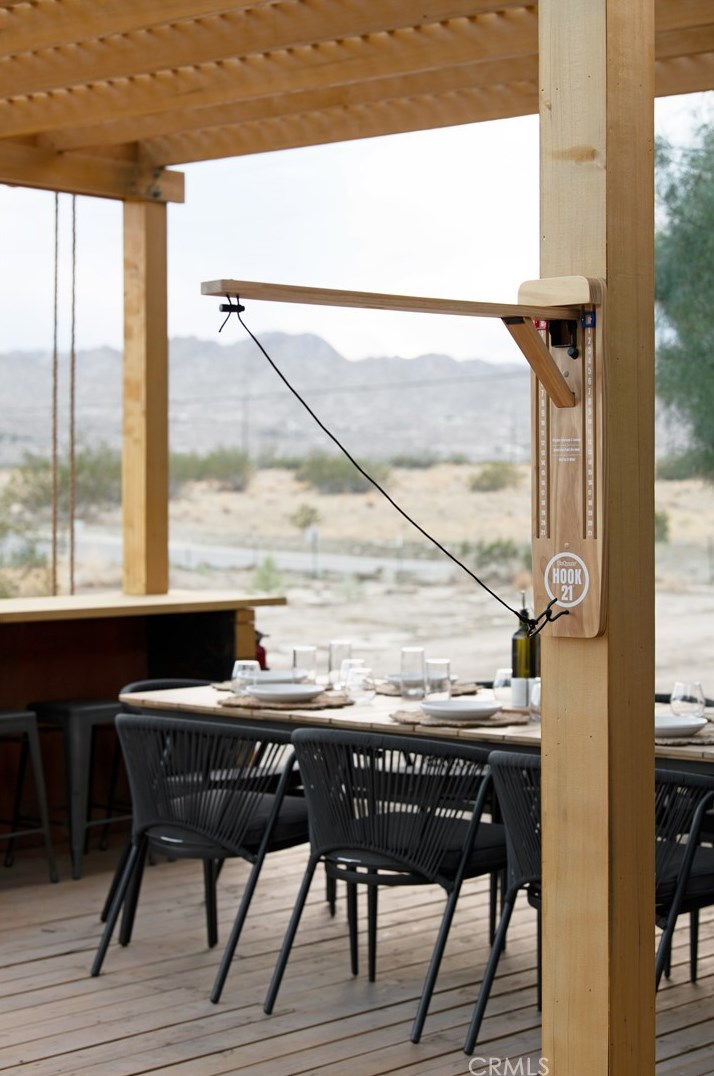 5725 Sunfair Rd, Joshua Tree CA  92252 exterior