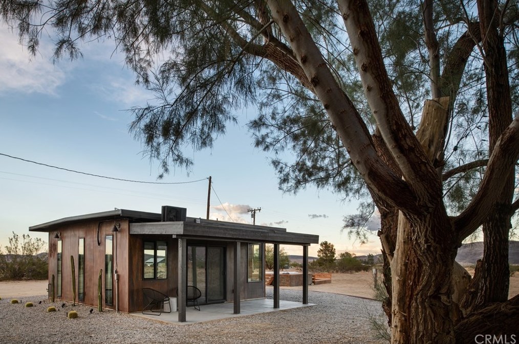5725 Sunfair Rd, Joshua Tree CA  92252 exterior