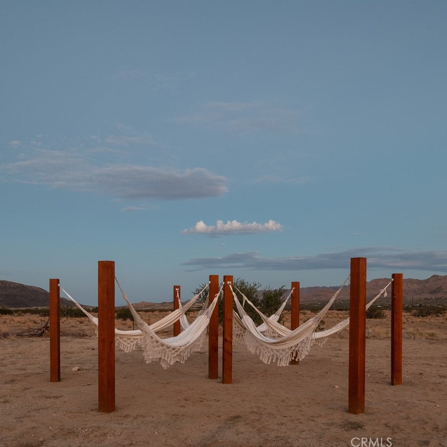 5725 Sunfair Rd, Joshua Tree CA  92252 exterior