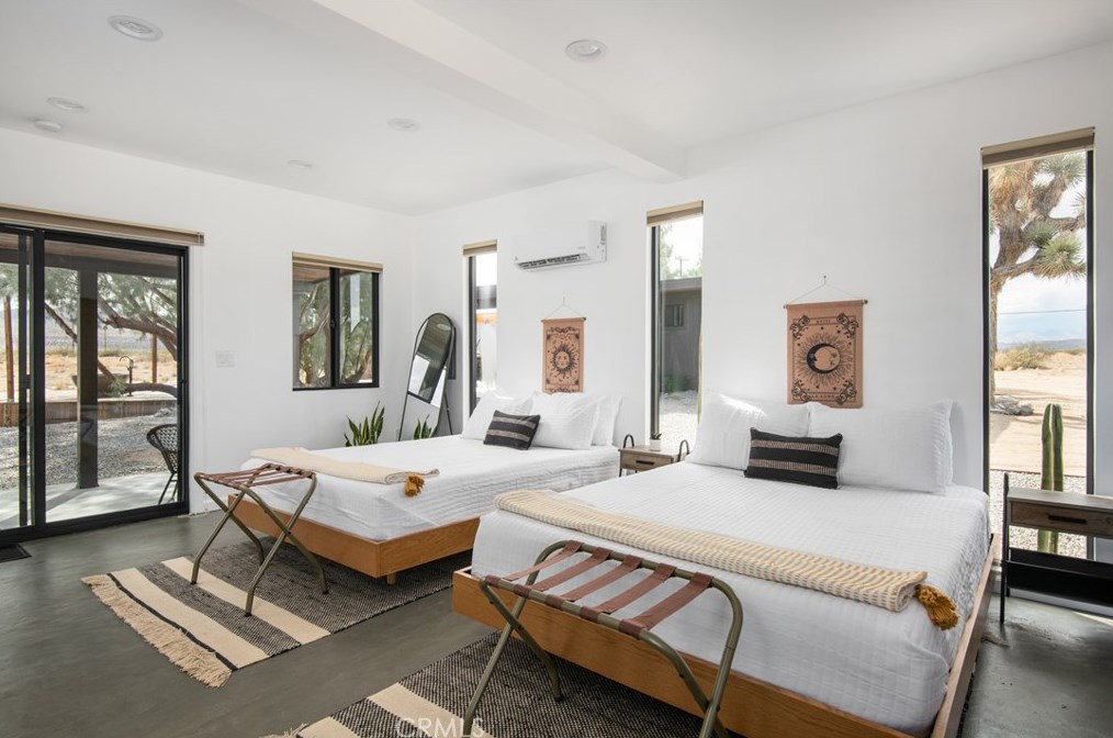 5725 Sunfair Rd, Joshua Tree CA  92252 exterior