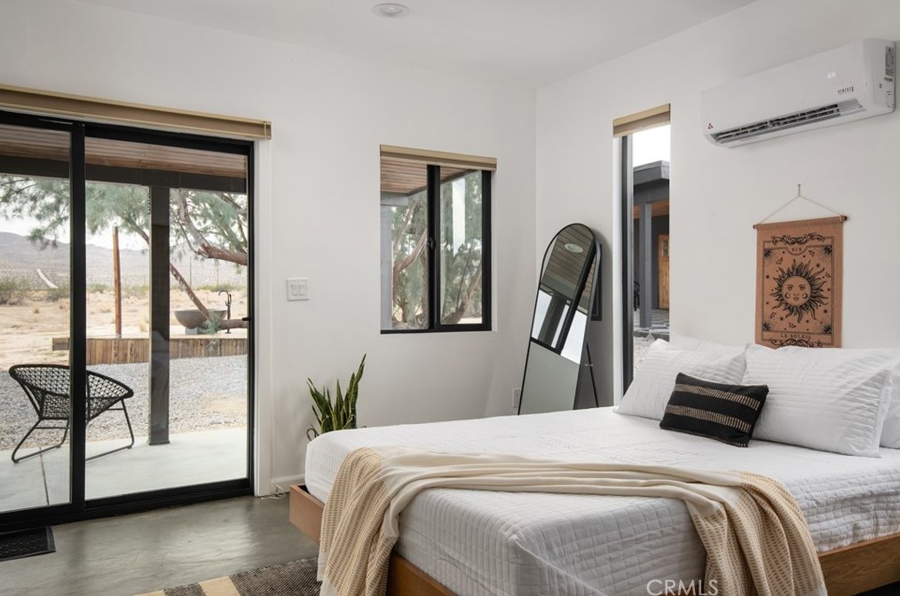 5725 Sunfair Rd, Joshua Tree CA  92252 exterior