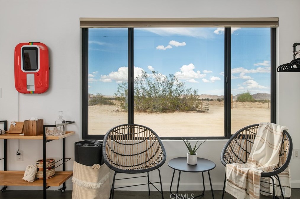 5725 Sunfair Rd, Joshua Tree CA  92252 exterior