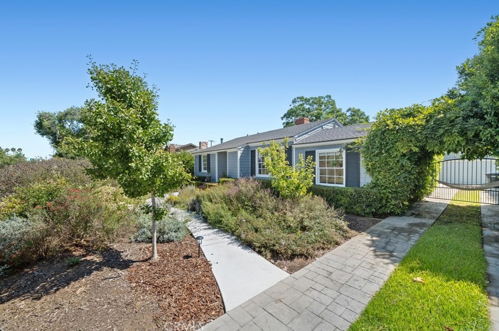 406 Snug Harbor Rd, Newport Beach, CA 92663