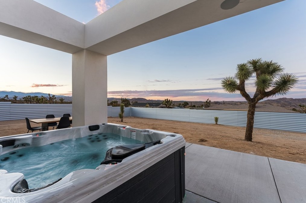 60208 Pueblo Trl, Joshua Tree CA  92252-2940 exterior