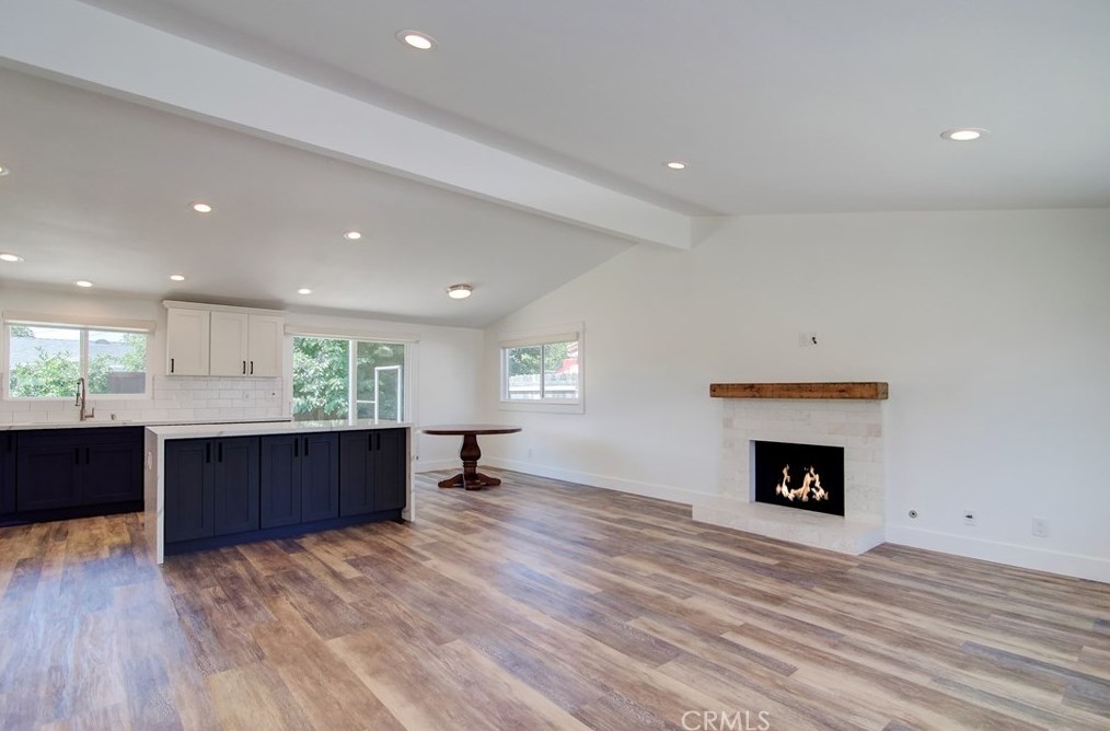 2257 Avalon St, Costa Mesa, CA 92626