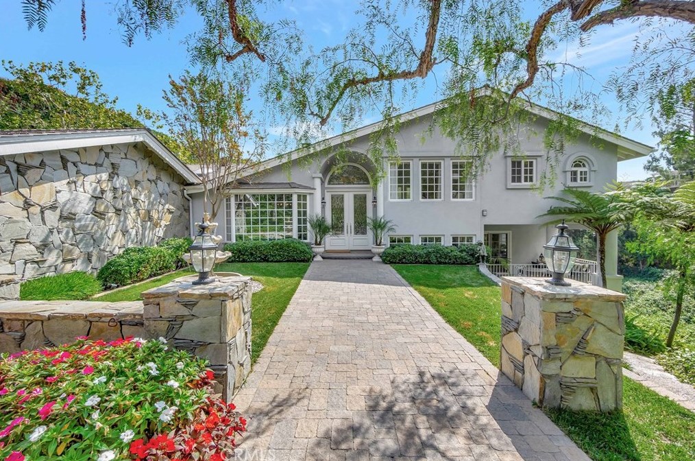 1715 N Acacia Ave, Fullerton, CA 92831