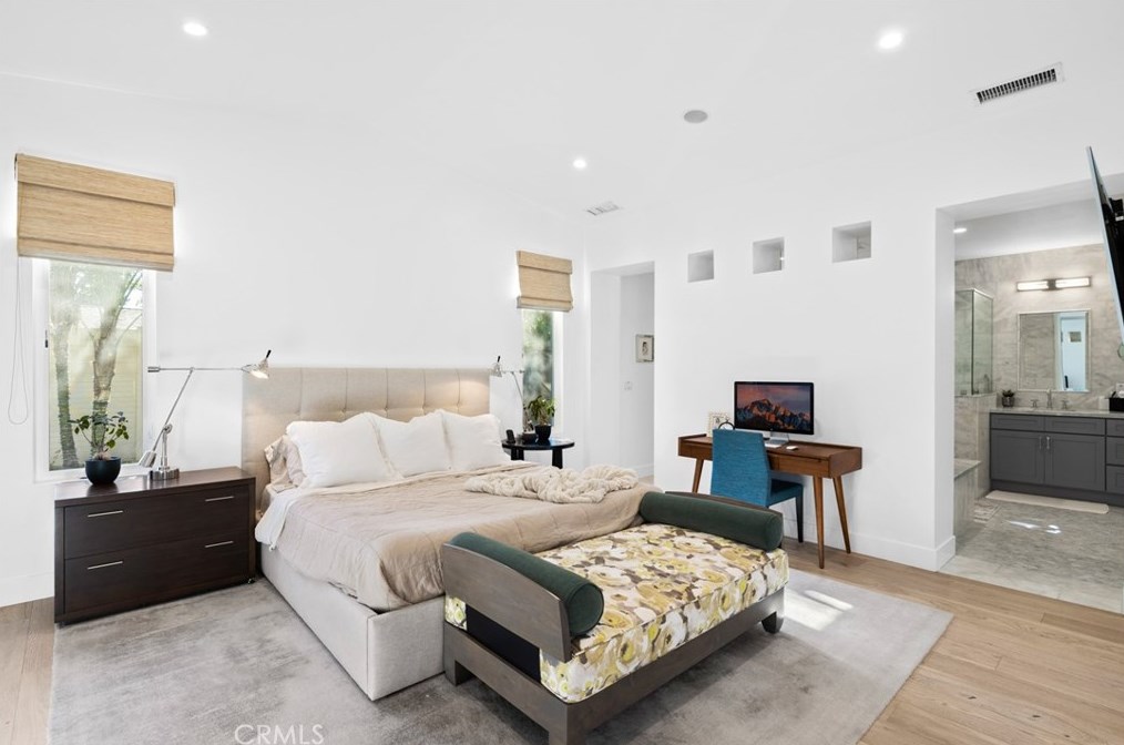 2442 Orange Ave, Costa Mesa CA  92627-1319 exterior