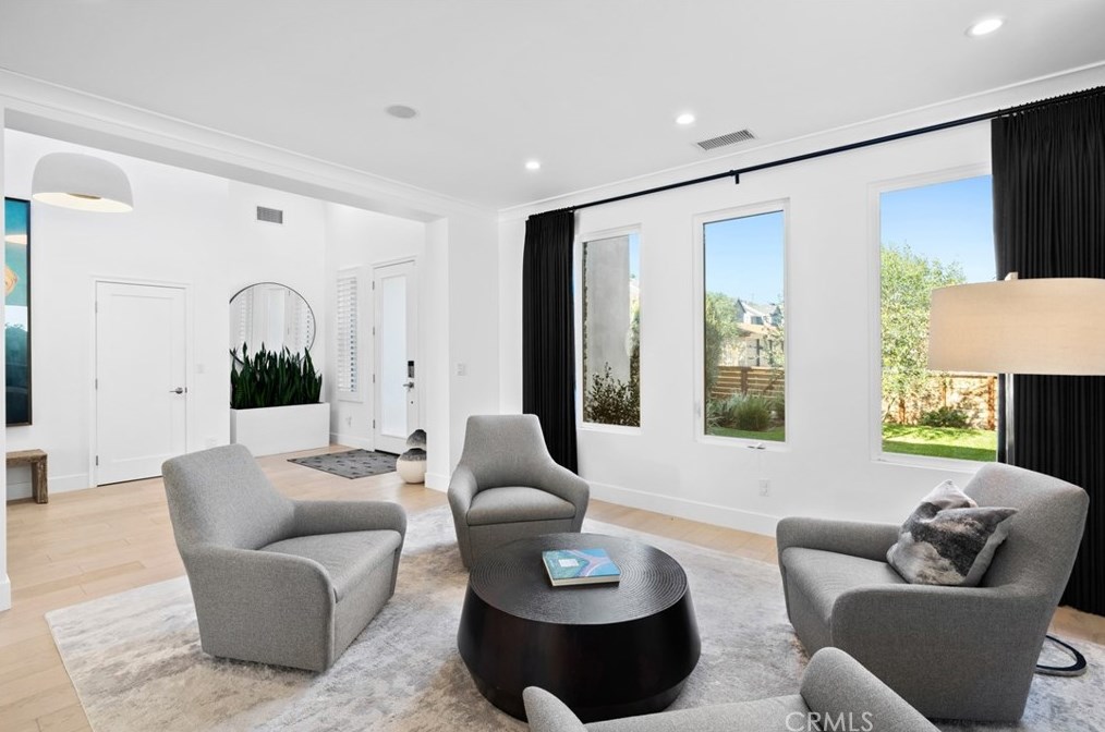 2442 Orange Ave, Costa Mesa CA  92627-1319 exterior