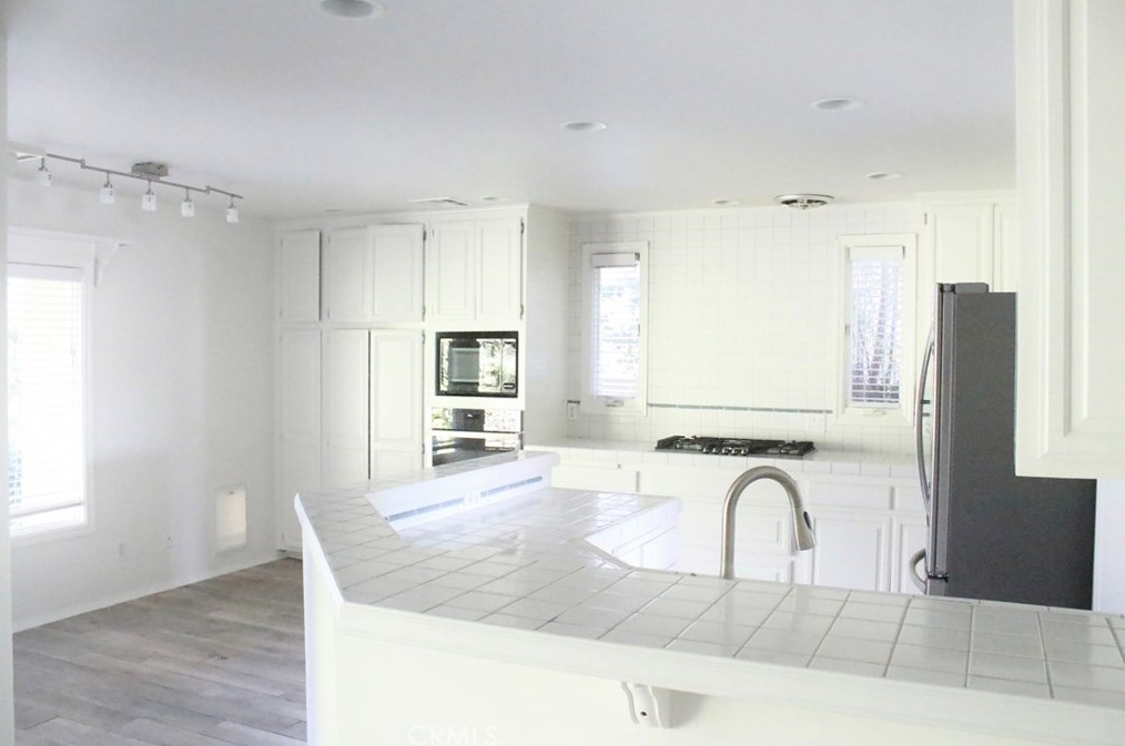 324 Fullerton Ave, Newport Beach, CA 92663