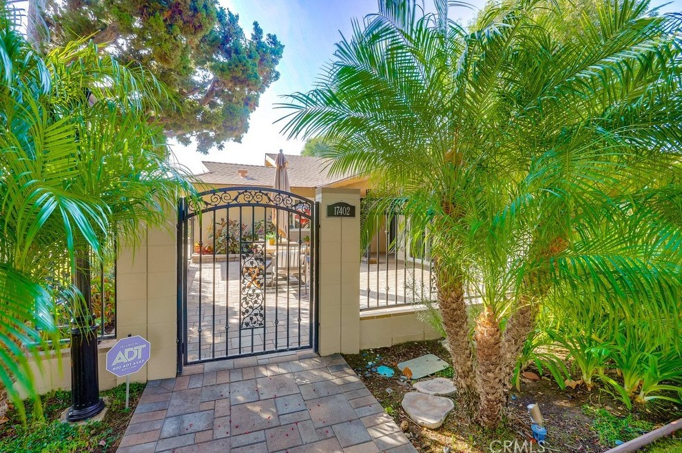 17402 Jacaranda Ave, Tustin, CA 92780