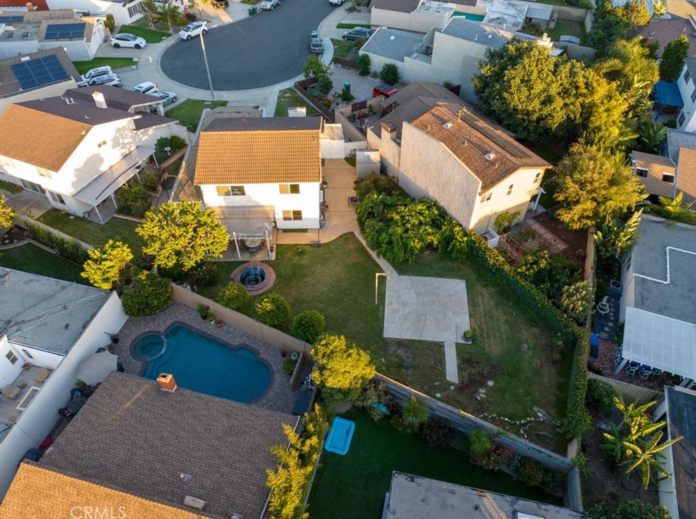 3339 Maryland Cir, Costa Mesa, CA 92626-2020