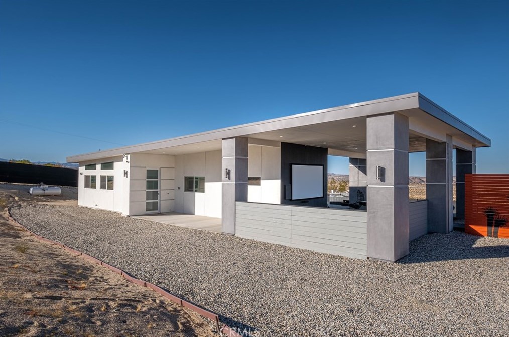 64024 Sullivan Rd, Joshua Tree CA  92252-5176 exterior