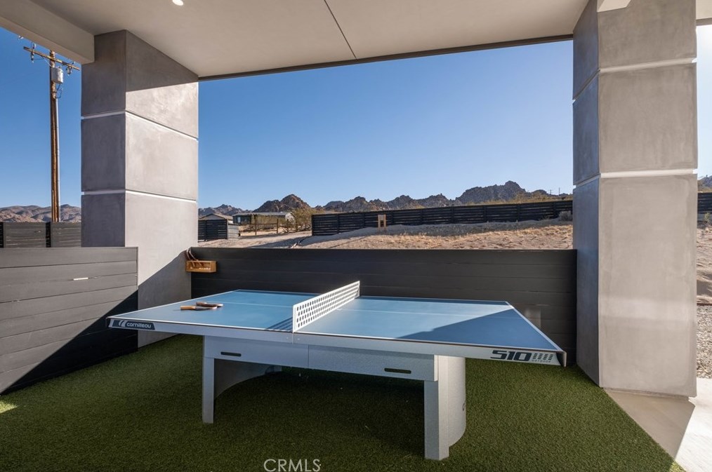 64024 Sullivan Rd, Joshua Tree CA  92252-5176 exterior