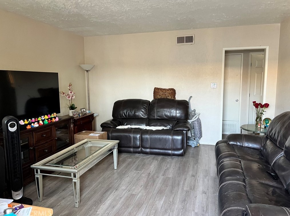 2236 Judith Ln, Santa Ana, CA 92706-3116