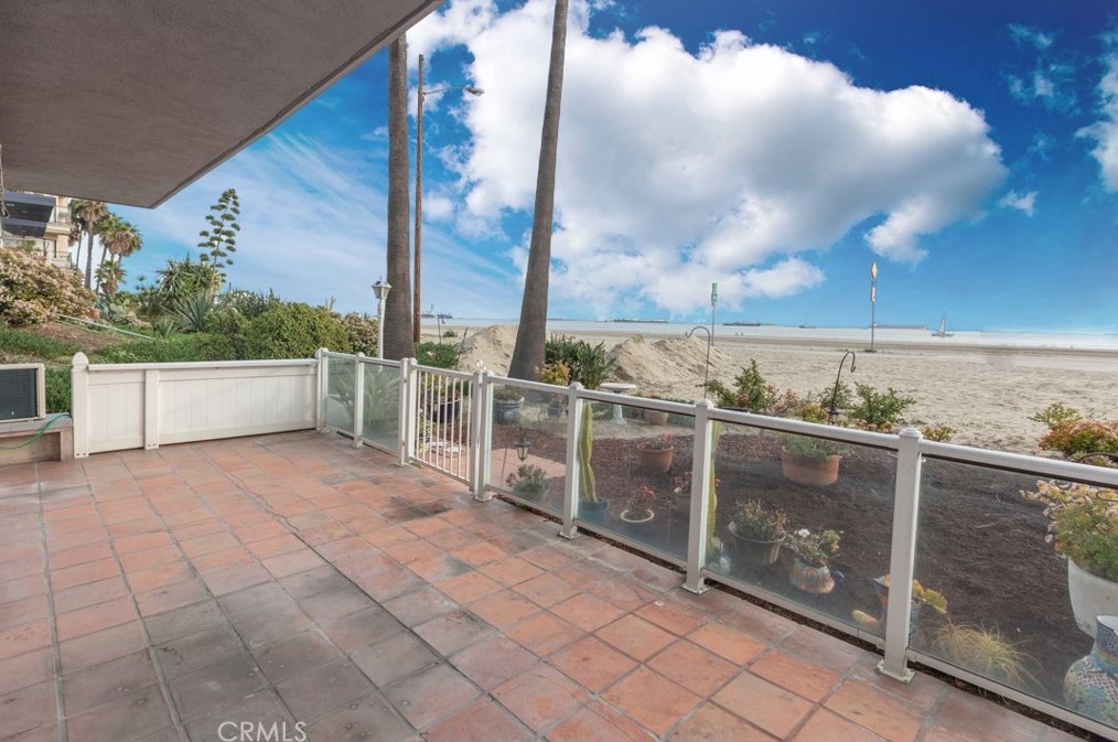 1200 E Ocean Blvd #11, Long Beach, CA 90802