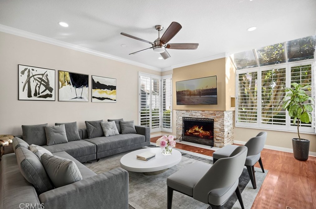 104 Baycrest Ct, Newport Beach, CA 92660-2923