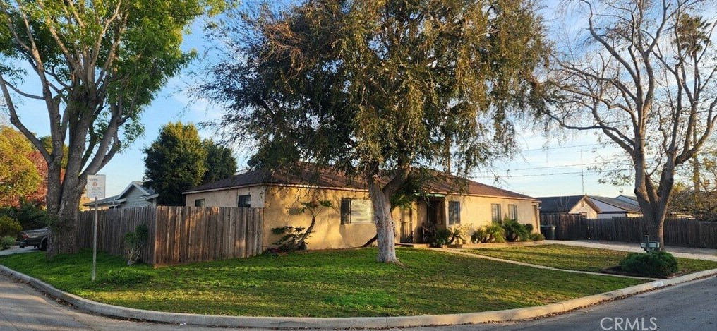 2064 State Ave, Costa Mesa, CA 92627