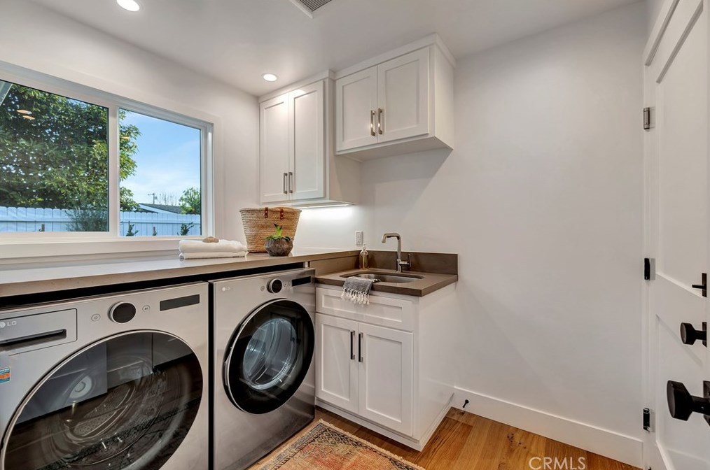 270 Sierks St, Costa Mesa CA  92627-2152 exterior