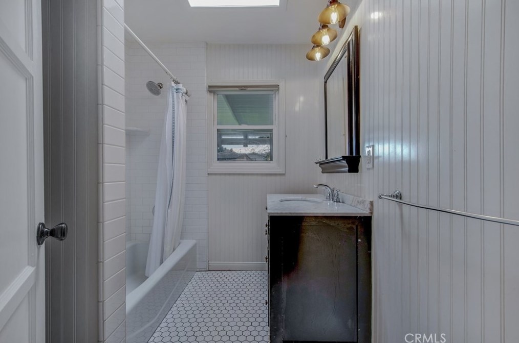 2632 Riverside Dr, Costa Mesa CA  92627-4634 exterior