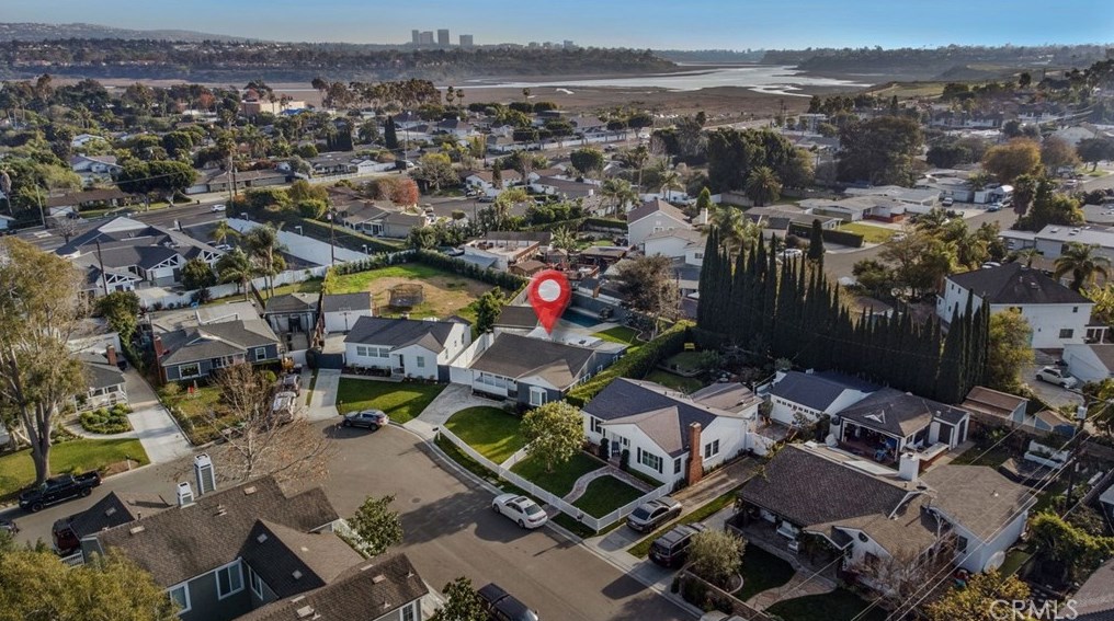 2632 Riverside Dr, Costa Mesa CA  92627-4634 exterior