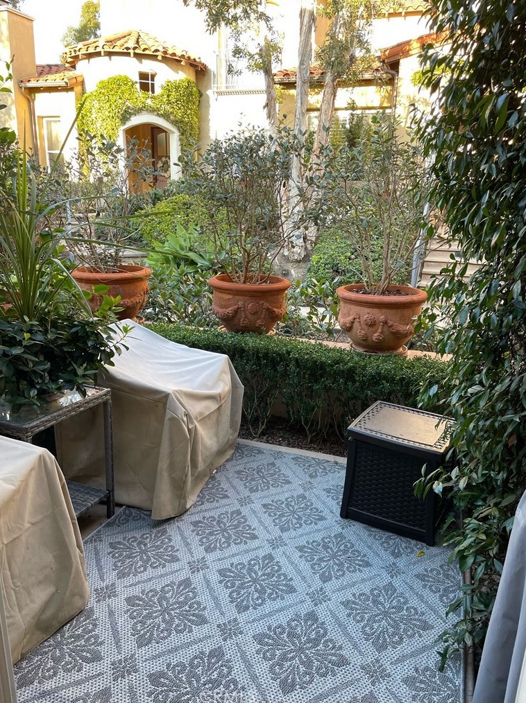 9 Veroli Ct, Newport Beach, CA 92657