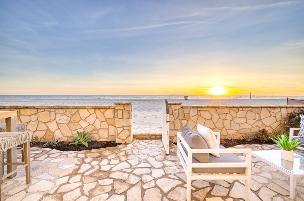 6110 Oceanfront, Newport Beach, CA 92663-2012