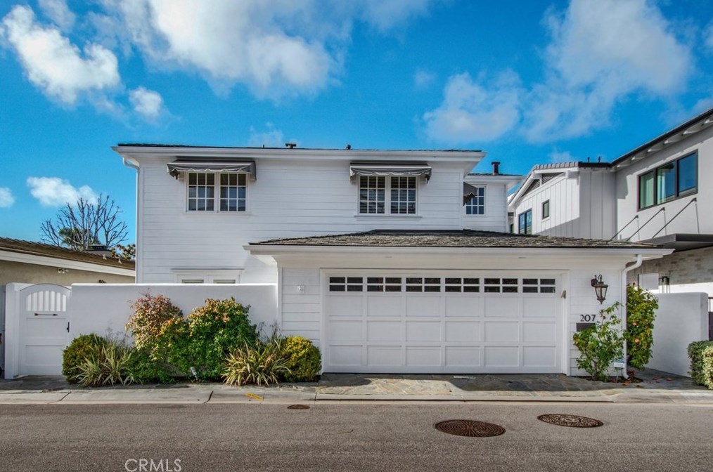 207 Via Mentone, Newport Beach, CA 92663-4918