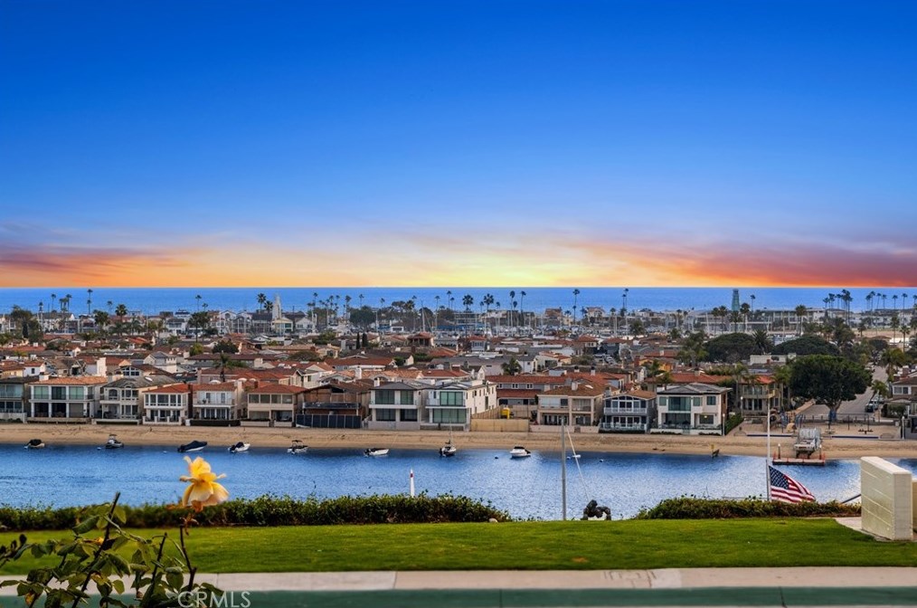 1810 Kings Rd, Newport Beach, CA 92663