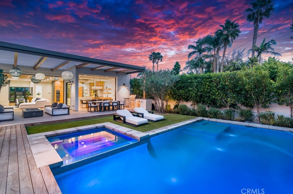 2325 E 16th St, Newport Beach, CA 92663