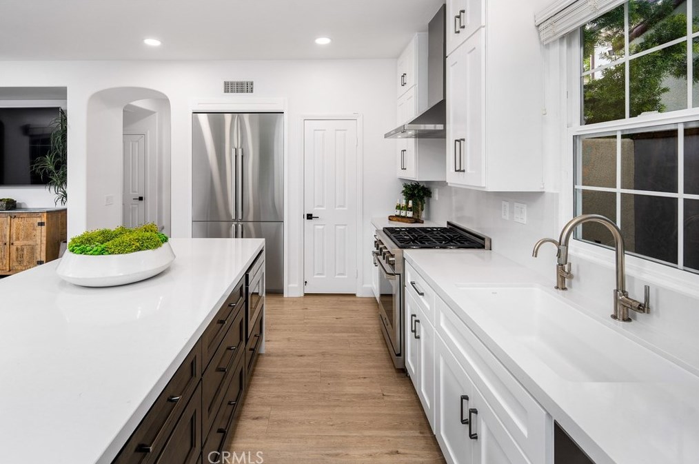 60 Pathstone, Irvine CA  92603-0171 exterior