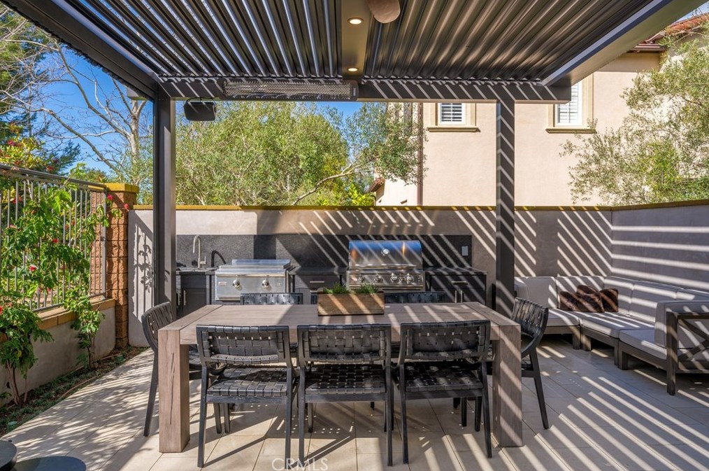 60 Pathstone, Irvine CA  92603-0171 exterior