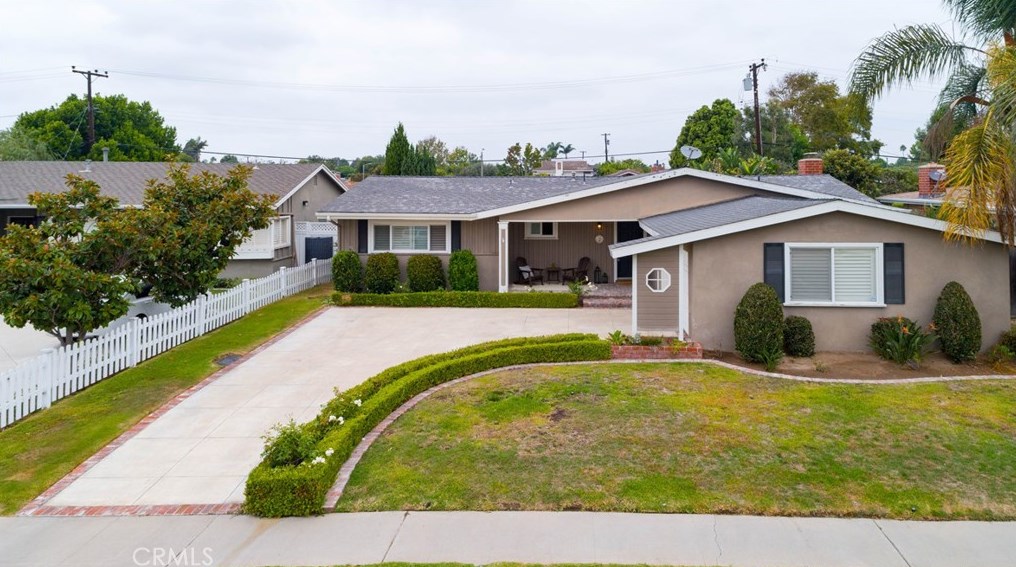 1430 Mariners Dr, Newport Beach, CA 92660-4412
