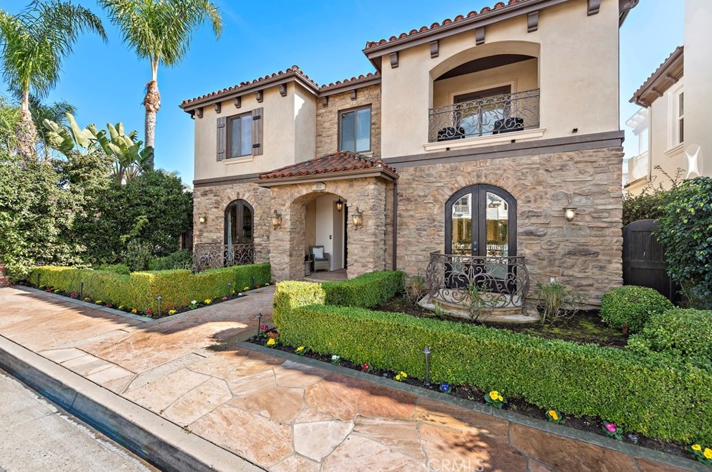 514 Westminster Ave, Newport Beach, CA 92663-4219