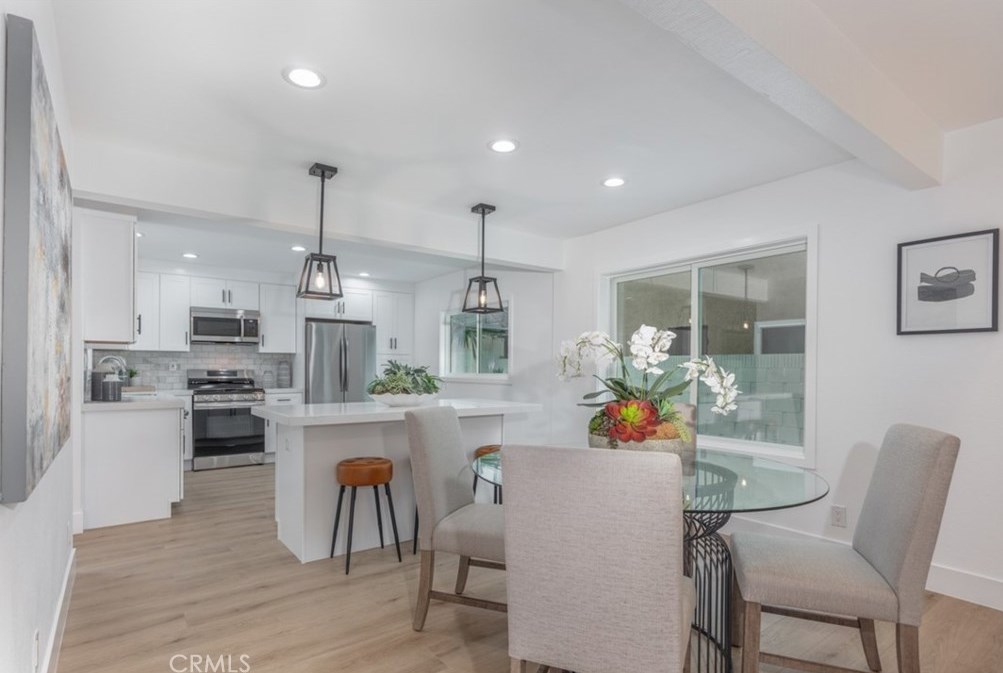 1586 Elm Ave, Anaheim CA  92802-1348 exterior