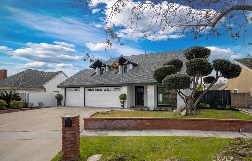 1586 Elm Ave, Anaheim CA  92802-1348 exterior