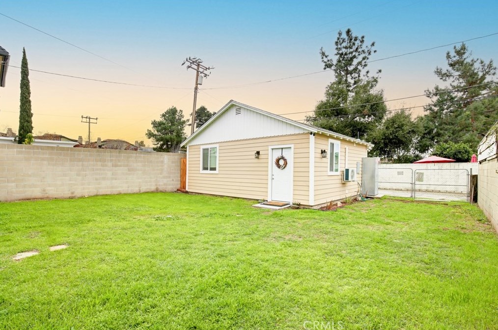 220 Mountain View Ave, Glendora CA  91741-3301 exterior