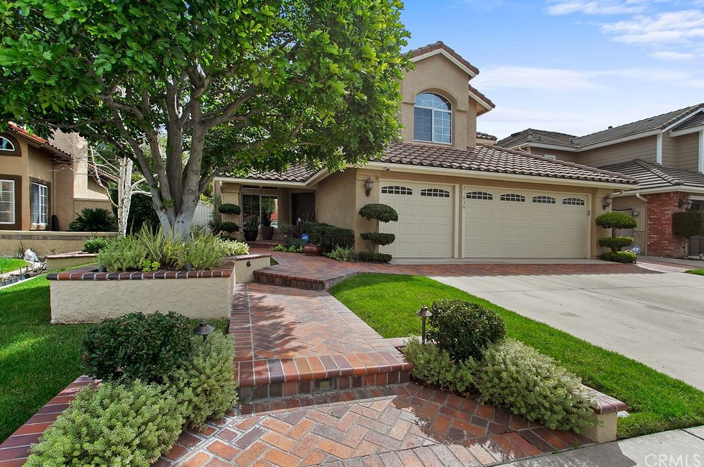 21836 Las Nubes Dr, Trabuco Canyon, CA 92679-3403
