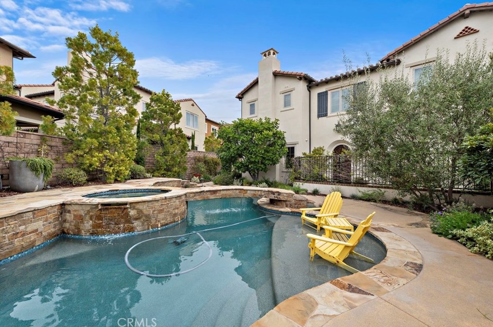 117 Long Fence, Irvine CA  92602-1807 exterior