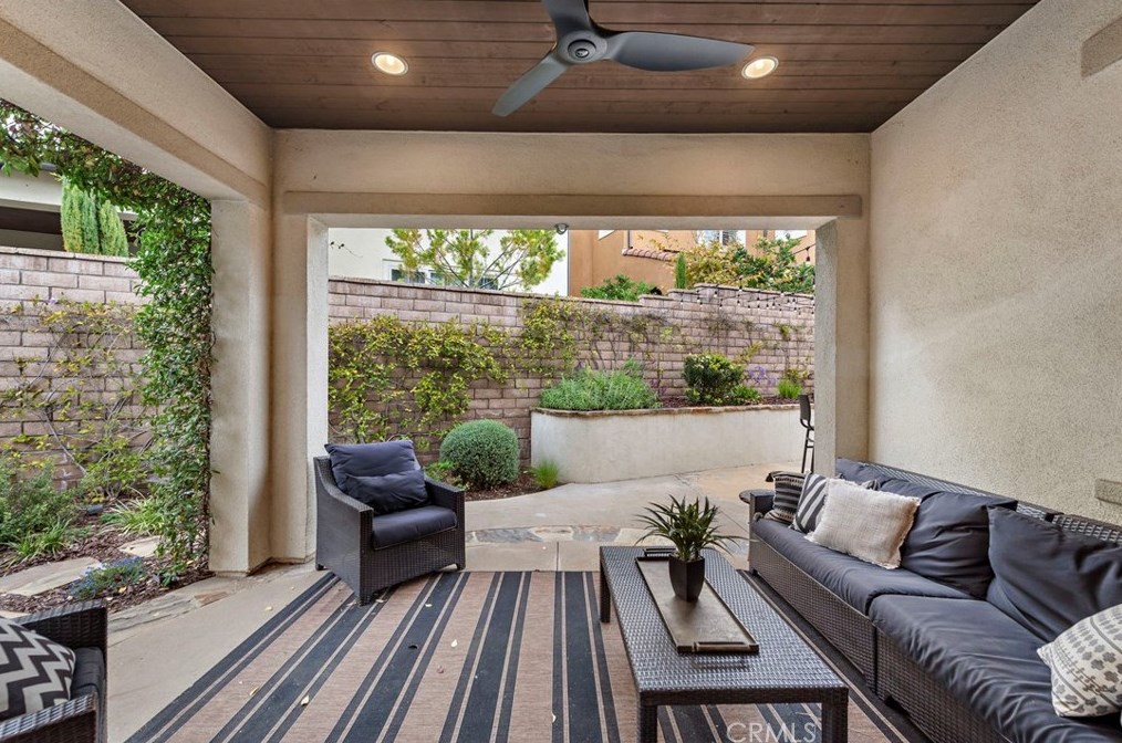 117 Long Fence, Irvine CA  92602-1807 exterior