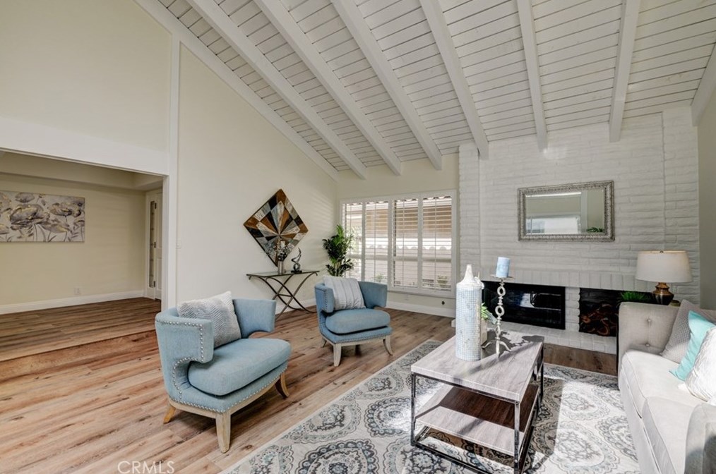 38 Cedar Tree Ln, Irvine, CA 92612-2203