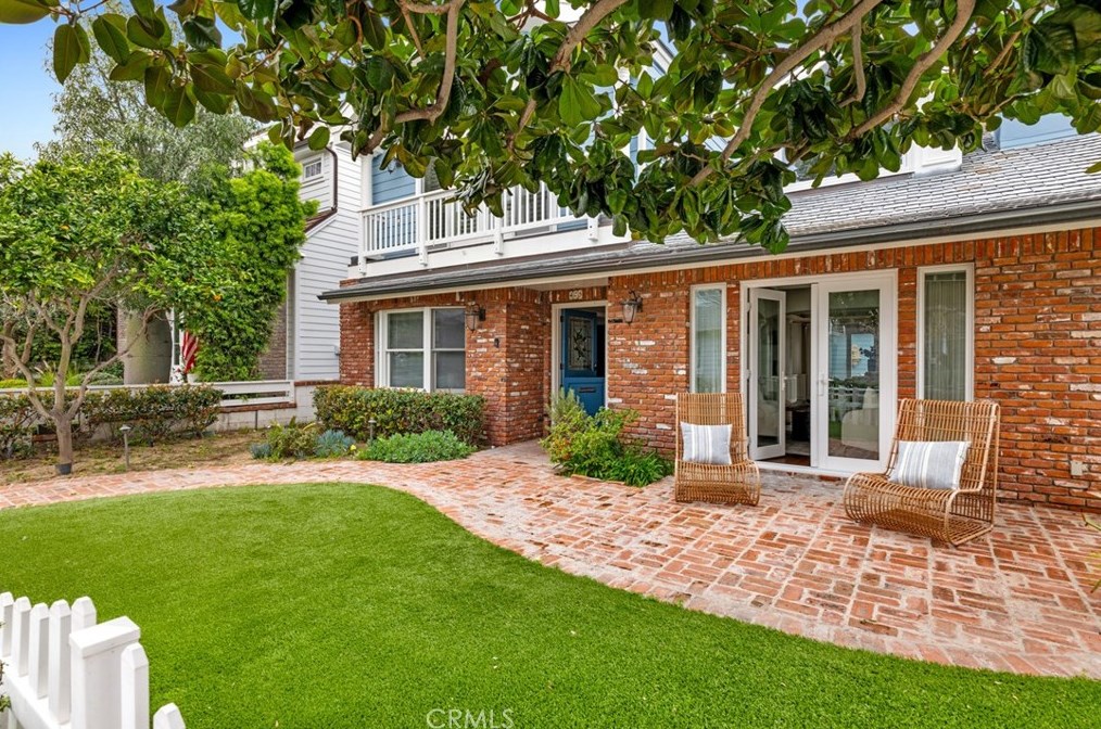 425 Belvue Ln, Newport Beach, CA 92661-1507