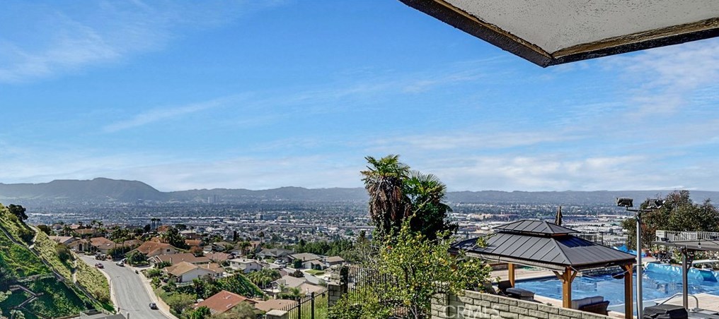 3330 N Lamer St, Burbank, CA 91504