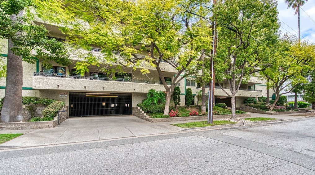 277 Pleasant St, Pasadena CA  91101-3145 exterior