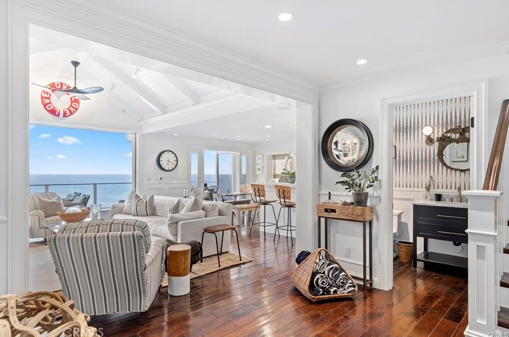 31889 Circle Dr, Laguna Beach, CA 92651