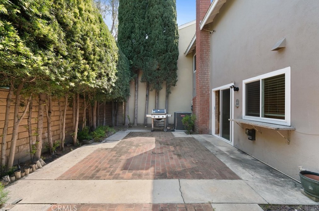 1 Tortoise Shell, Irvine CA  92604-1943 exterior